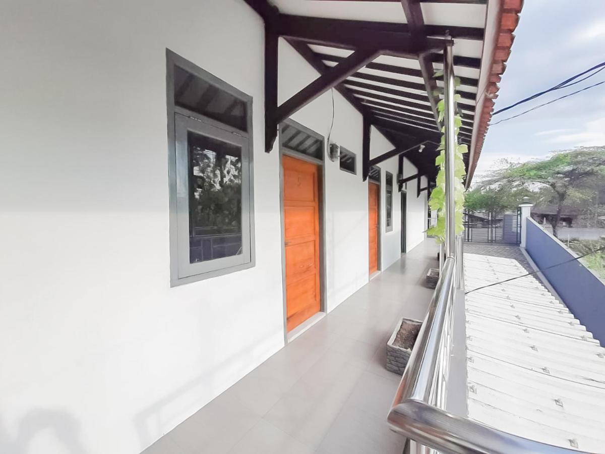 Wisma Asri Syariah Majalengka Redpartner Dawuhan Экстерьер фото
